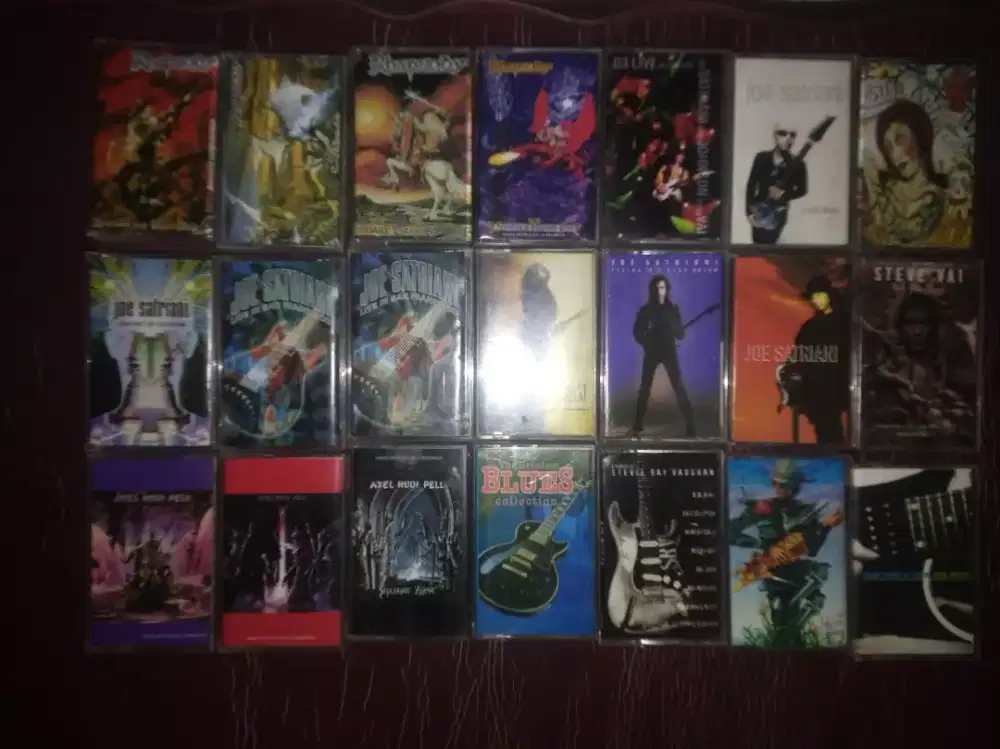 Kaset pita original koleksi pribadi