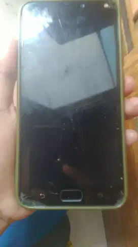 Asus Zenfone 4max pro