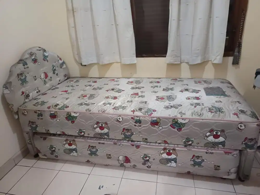 Springbed tingkat koala