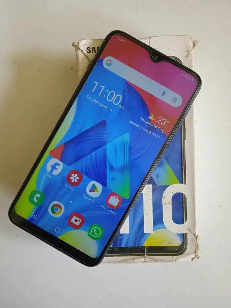 Samsung M10 4G (2/16)