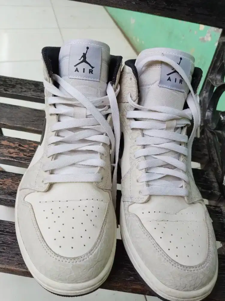 air jordan 1 retro high white elephant