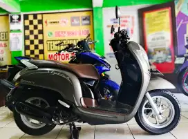 GB.UM500k.SCOOPY STYLISH 2019