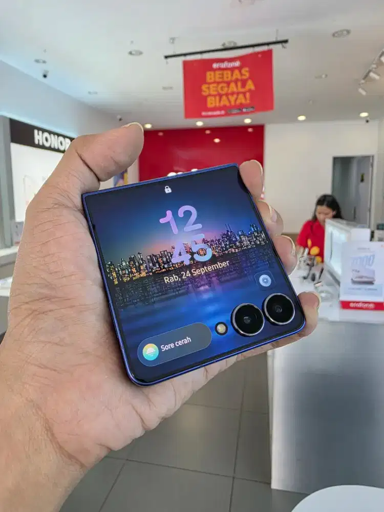 SAMSUNG GALAXY Z FLIP 7