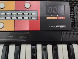Keyboard Yamaha f51