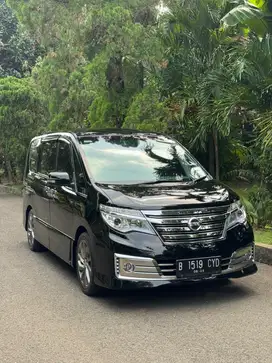 Jual Cash Nissan Serena 2.0 Highway STAR Panoramic 4x2 AT 2017