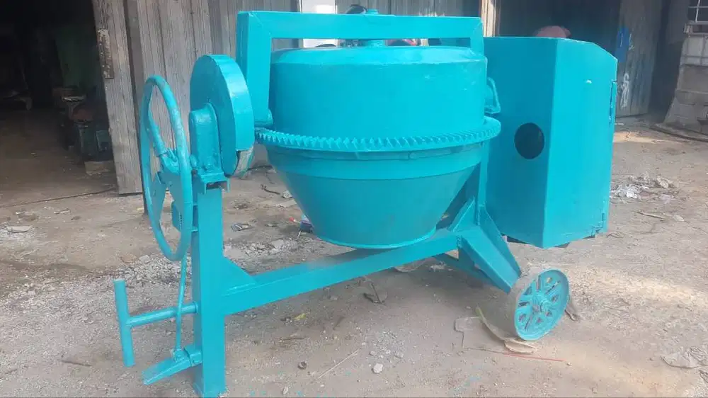Jual Mesin Mixer Cor Beton Iron Globe Mesin Dongfeng Mulus Siap Pakai