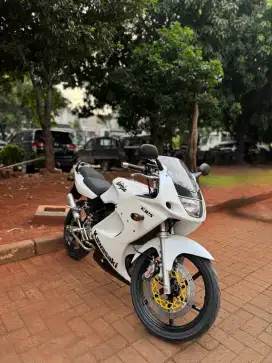 Ninja rr old Putih