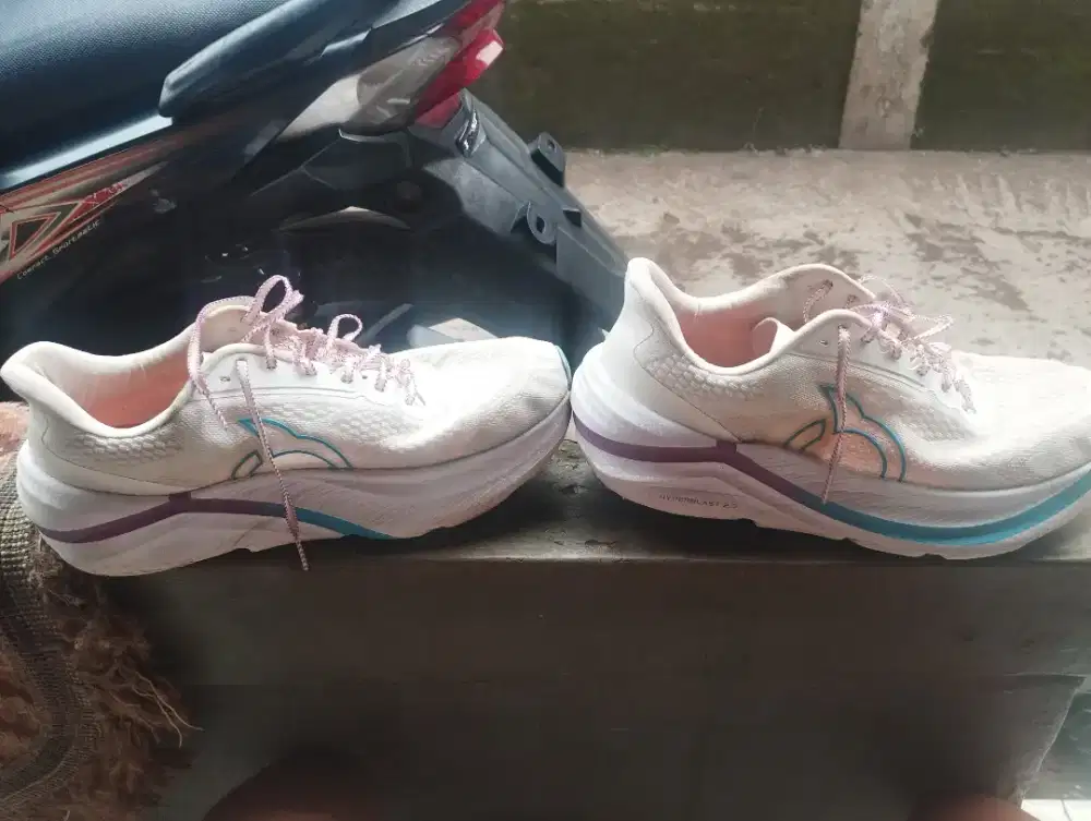 Sepatu running Ortus hyperblast 2.0