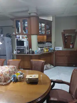 Rumah Besar Asri Posisi Hook di Kompl Bulog Pondok Melati