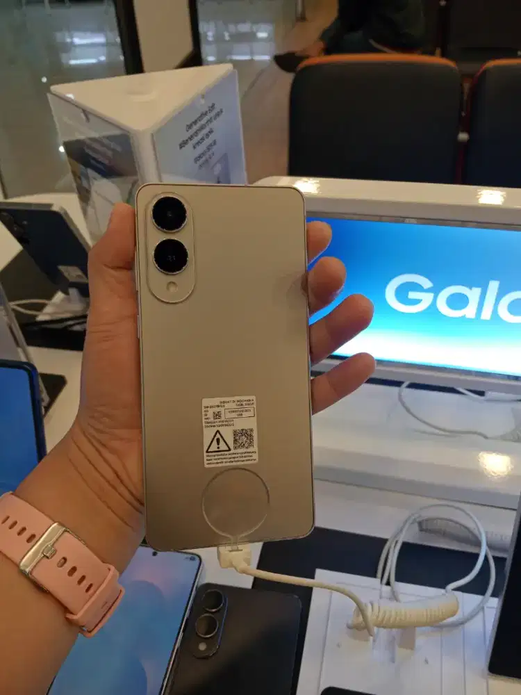 Beli Samsung S25 edge pakai promo cicilan murah