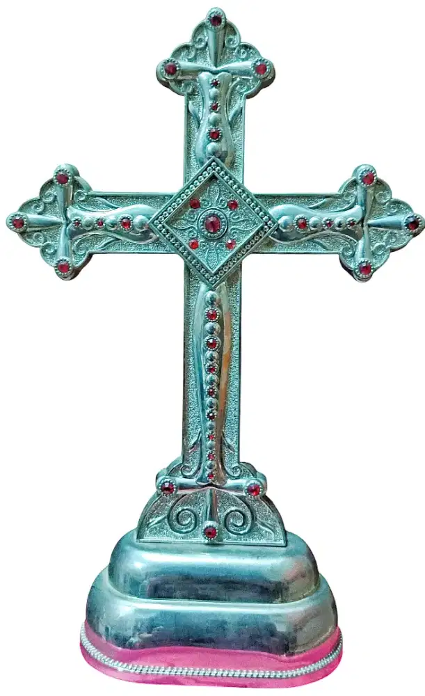 Salib Meja motif ukir bebatuan dari holyland