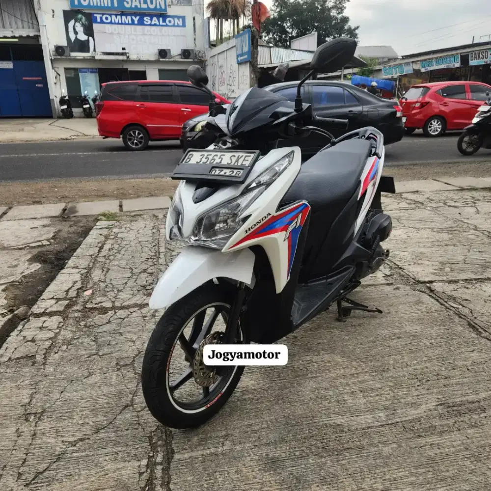 Honda Vario 125 techno tahun 2013 cash