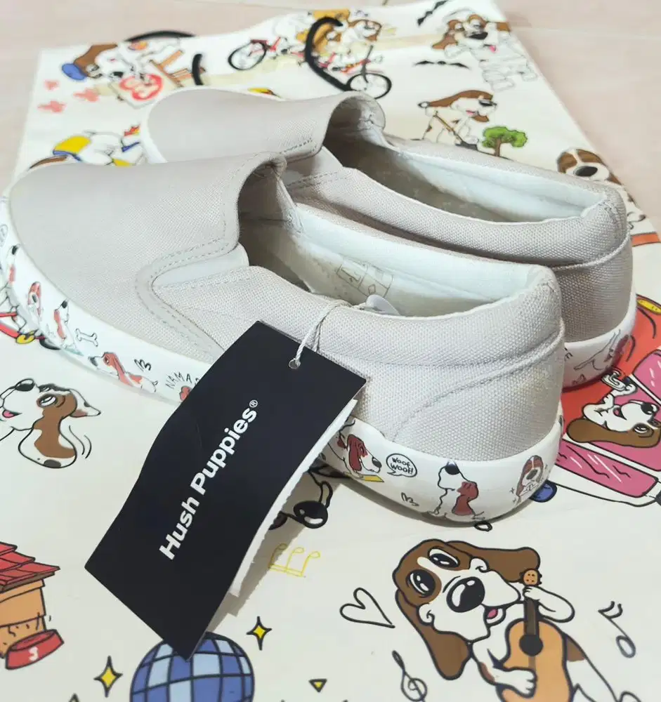 Sepatu Hush Puppies SALE