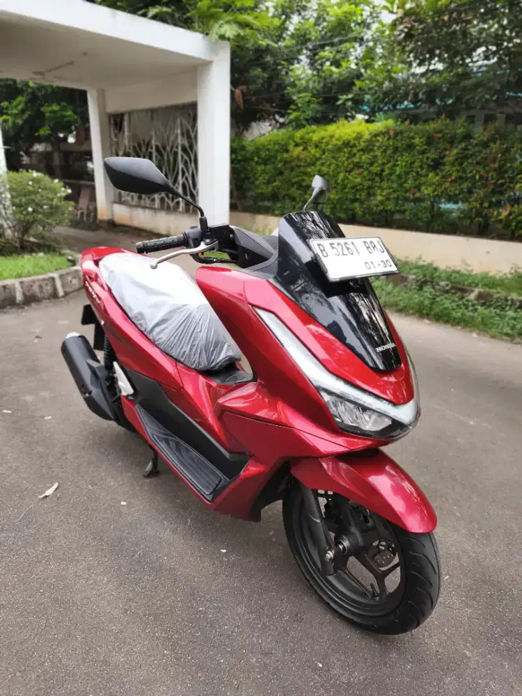 Bissmillah dijual motor Honda pcx like new 2025 istimewa