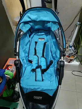 Stroller merk elle warna hitam biru