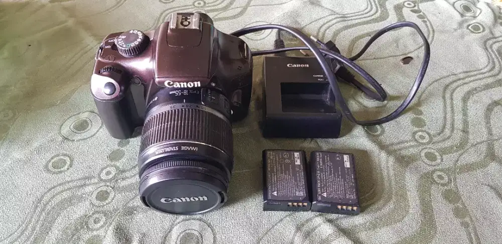 Canon 1100d + lensa kit (second)