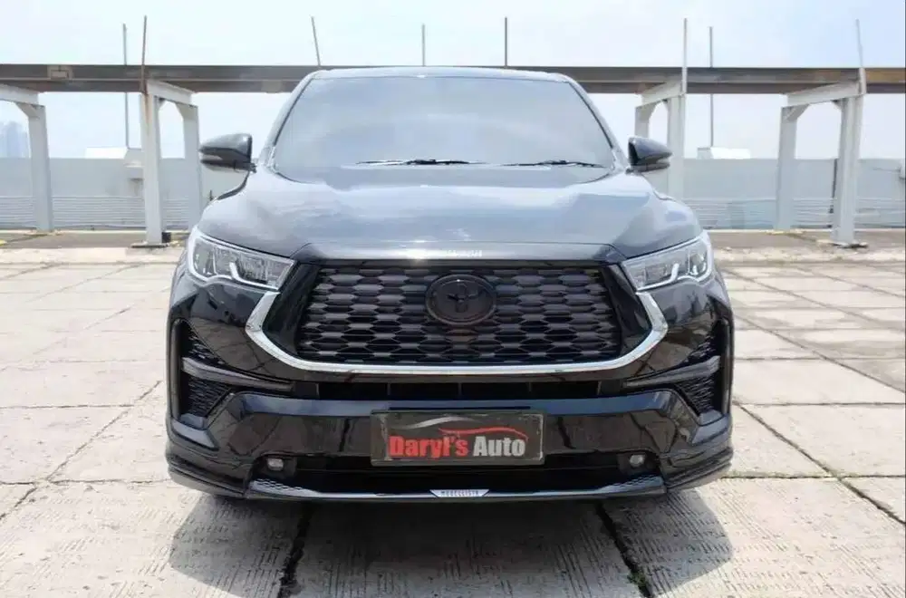 Toyota Innova Zenix V Hybrid HV Modelista RSE