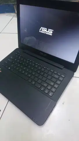 JUAL ASUS X455Y - AMD A8 - RAM 10Gb
