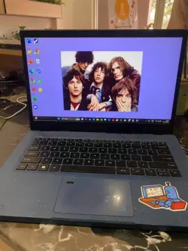 Dijual laptop aspire av 14-520p