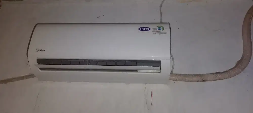 AC MIDEA 1/2 PK