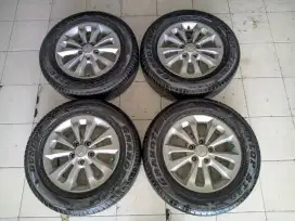 R16 original Terios+Ban Dunlop Grantrex 80%