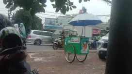 Di butuhkan Pedagang Cilok gerobak keliling