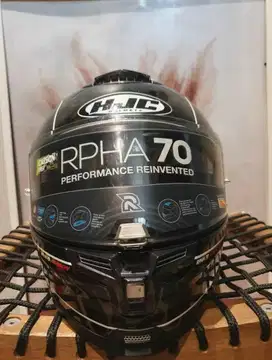 Hjc carbon Rpha 70 2XL 62-63cm GK pernah dipake  Nego silahkan