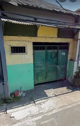 RUMAH DI KELURAHAN BUNGURASIH, WARU SIDOARJO