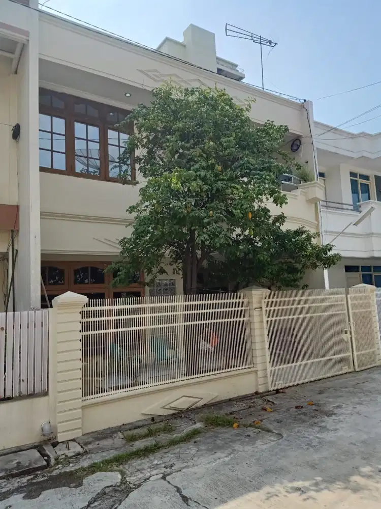Rumah 2 Lantai Bagus 3 Bedrooms Jakarta Utara