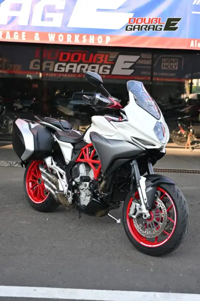 MV AGUSTA VELOCE TURISMO 800 PUTIH