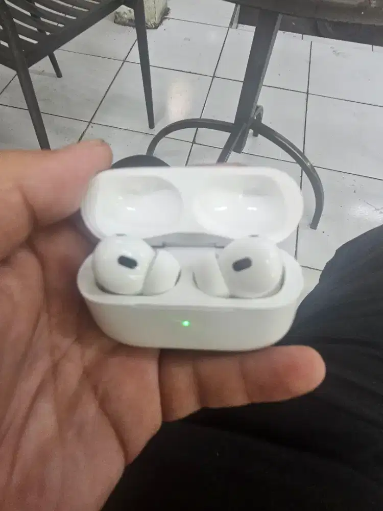 Airpods pro 2nd generation, type C, with ANC