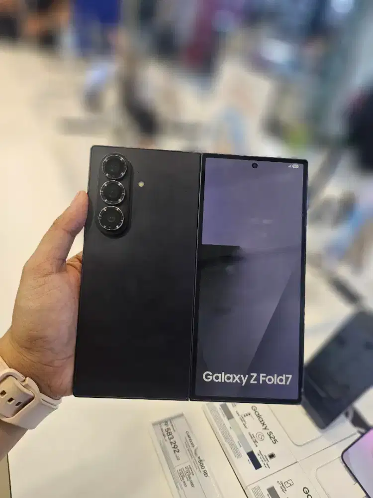 NEW GALAXY Z FOLD7