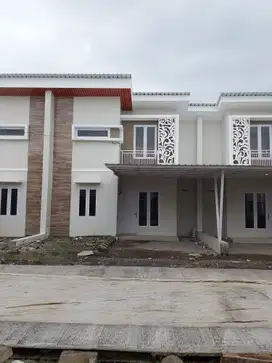 Rumah 2 Lantai antang Dekat bukit baruga Kota Makassar