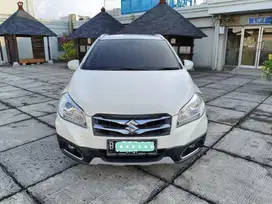 LOW KM SUZUKI S CROSS AT 2016
