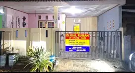 Dijual rumah dgn lokasi dangat strategis dkt jln raya lngkr sltn Clg