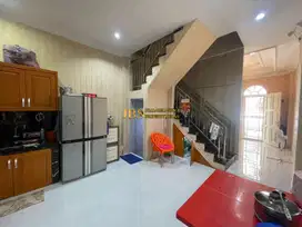 Dijual Townhouse Hook di Komplek Cemara Asri Jalan Katalia Terrace 2 - Medan