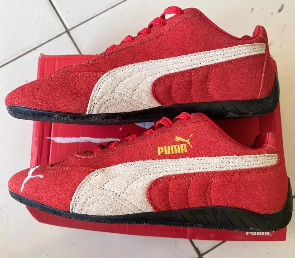 Sepatu pria dan wanita