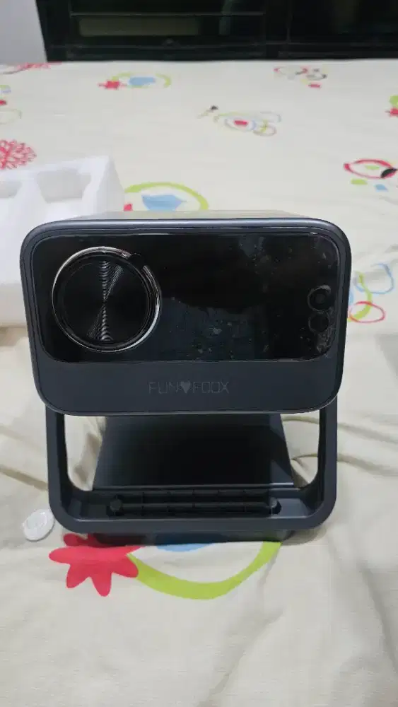 FunFoodX Android Smart Projector – Like New, Dipakai 1x