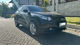 Honda HRV E A/T 2018 Hitam Tgn 1