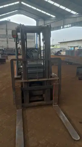 Forklift toyota 3 ton