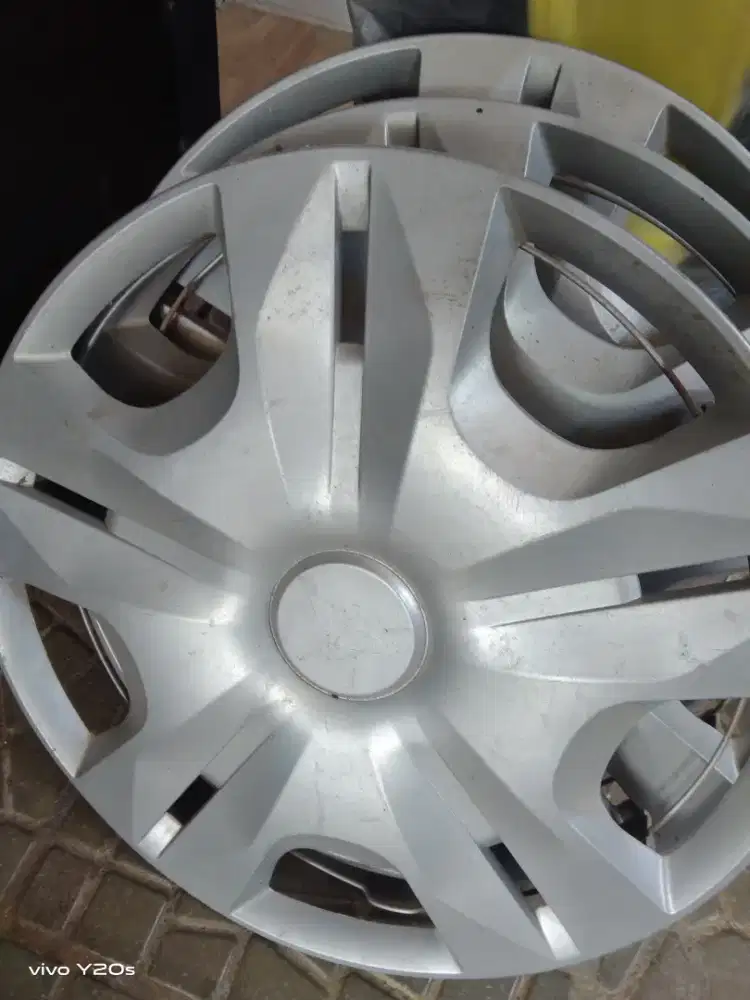 Tutup velg kleng xenia
