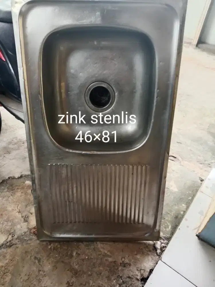 Zink stenlis ukuran 46×81 bekas