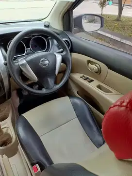 Nissan Livina 2014 Bensin
