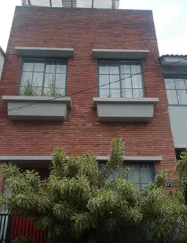 Jual via lelang rumah the green sariwangi bandung