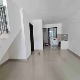 Dijual rugi Rumah PIK Milenial 4,5x12,5 2BR layout bagus