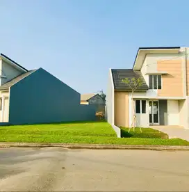 Dijual Rumah tanah strategis untuk tempat usaha Sentraland Boulevard