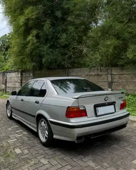 Dijual bmw m43 318