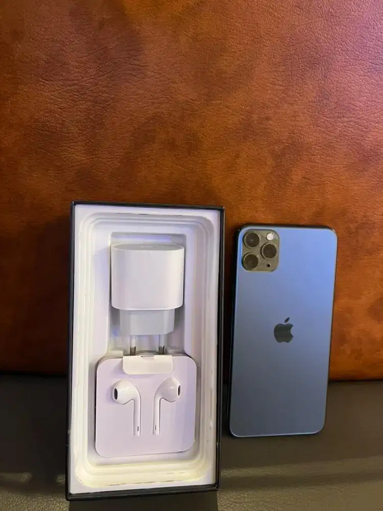 iphone 11 pro max 256gb cakep sih baru kok