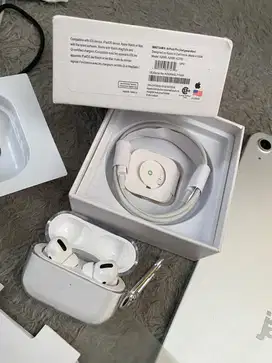 Airpod apple pro generasi 1
