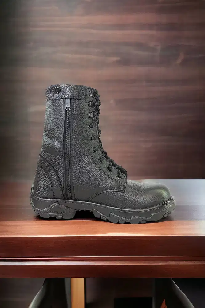 Distributor sepatu boots bagus Lamongan